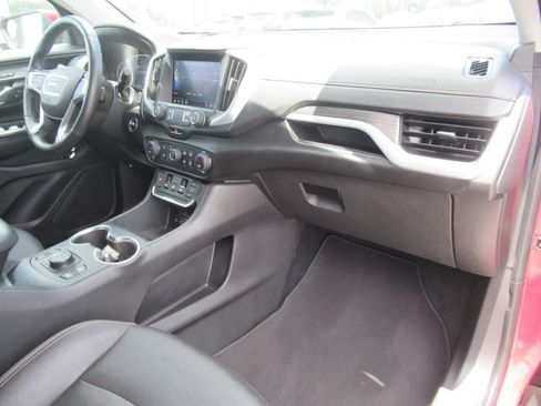 Used 2020 GMC Terrain SLT w/ Preferred Package FWD image 11