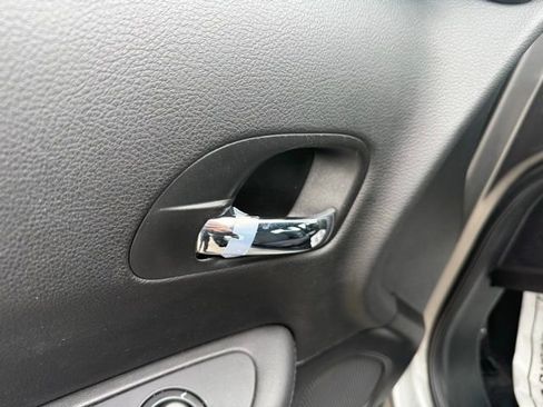 Used 2012 Chrysler 200 Touring w/ Cold Weather Group image 17