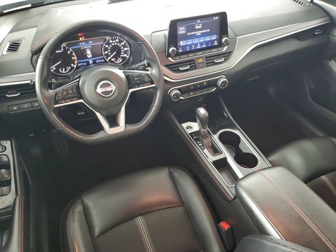 Used 2024 Nissan Altima 2.5 SR FWD image 15