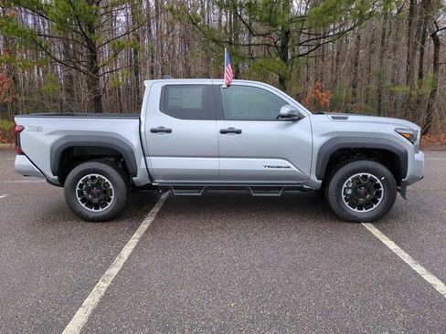 New 2026 Toyota Tacoma TRD Off-Road image 3