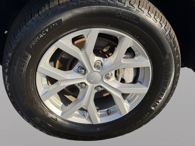 Certified 2023 Jeep Grand Cherokee Limited AWD/4WD image 10