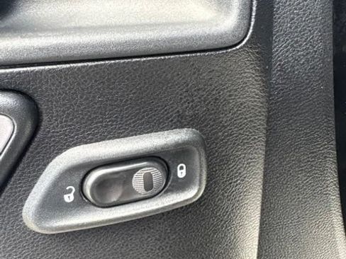 Used 2012 Jeep Wrangler Unlimited Rubicon AWD/4WD image 47