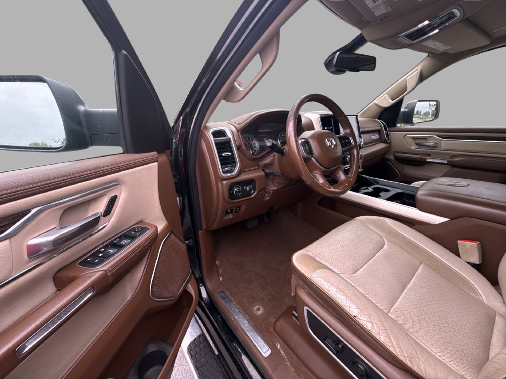 Used 2019 RAM 1500 Laramie AWD/4WD image 17