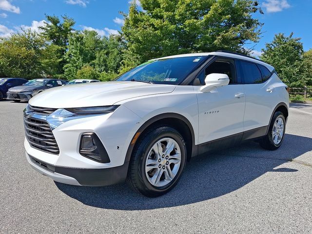 Used 2022 Chevrolet Blazer LT w/ Sound & Technology Package AWD/4WD image 3