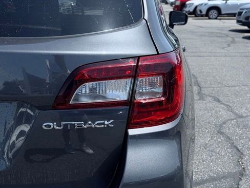 Used 2019 Subaru Outback 2.5i Premium AWD/4WD image 8