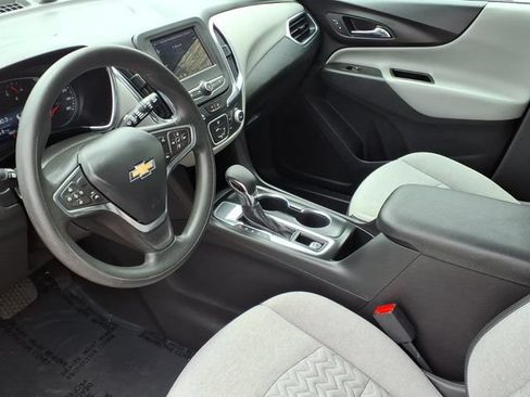 Used 2023 Chevrolet Equinox LT FWD image 19