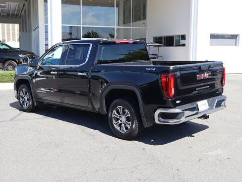 Used 2025 GMC Sierra 1500 SLT AWD/4WD image 8