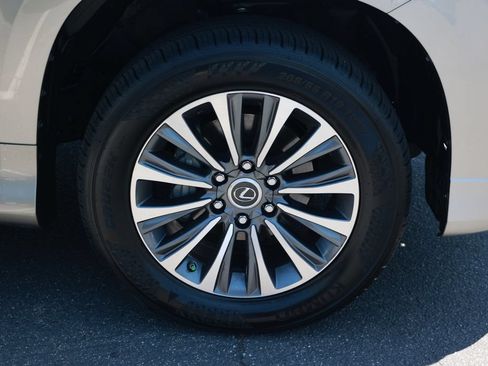 Used 2023 Lexus GX 460 Luxury w/ Off Road Package AWD/4WD image 8