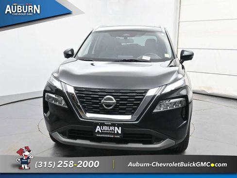 Used 2021 Nissan Rogue SV w/ Premium Package AWD/4WD image 3