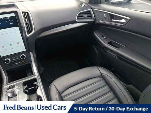 Certified 2022 Ford Edge SEL w/ Convenience Package image 16