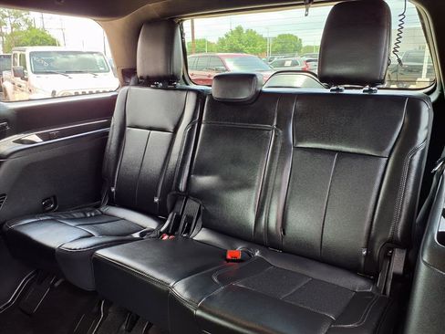 Used 2021 Ford Expedition XLT image 22