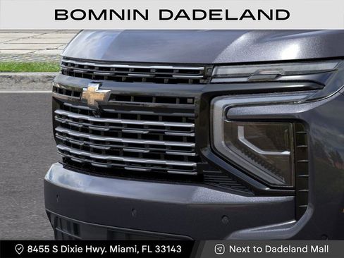 New 2026 Chevrolet Suburban High Country AWD/4WD image 14