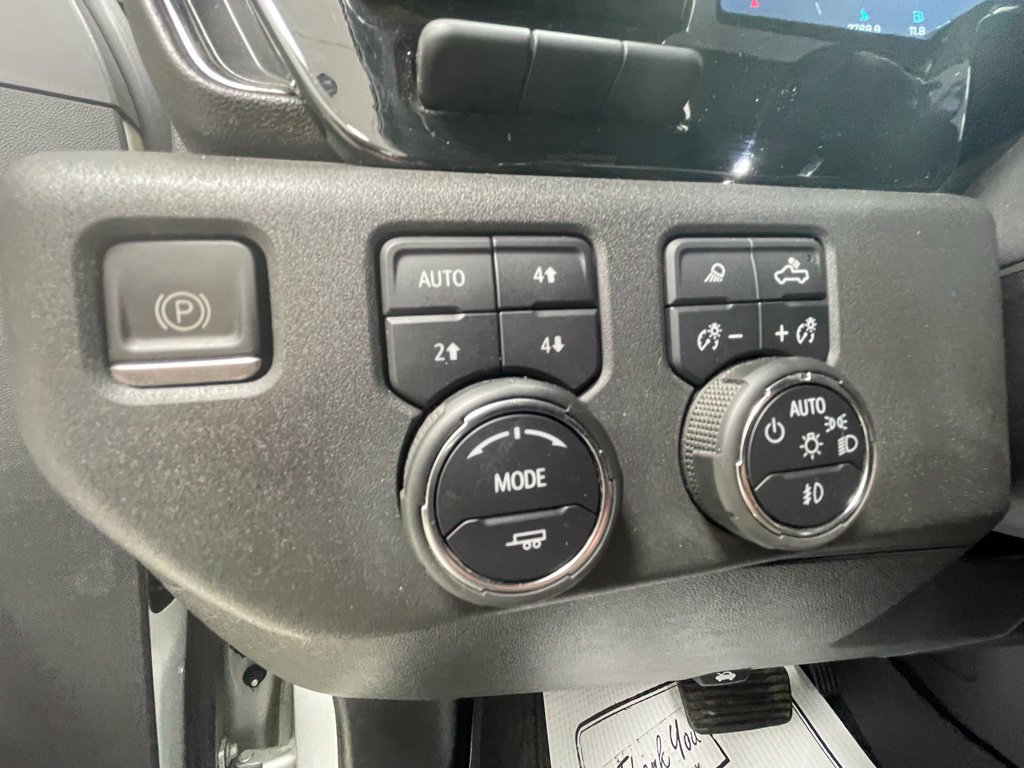 Used 2022 Chevrolet Silverado 1500 ZR2 w/ Technology Package AWD/4WD image 15