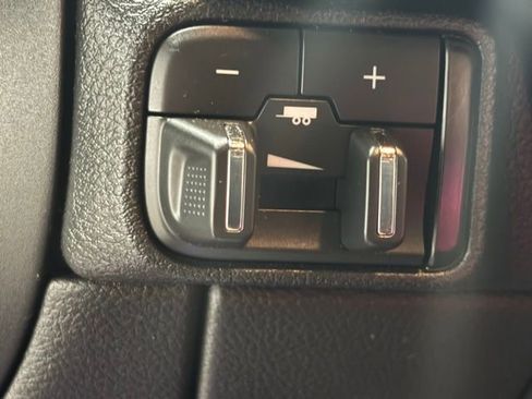 Used 2022 Dodge Durango GT AWD/4WD image 34