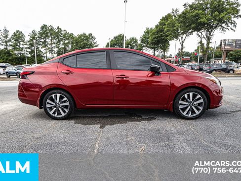 Used 2020 Nissan Versa SR w/ Convenience Package image 11