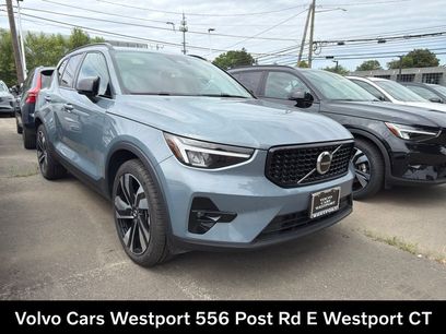 Certified 2023 Volvo XC40 B5 Plus w/ Climate Package