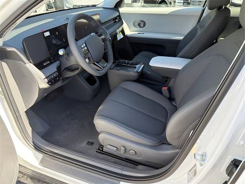 New 2026 Hyundai Ioniq 5 SEL image 9