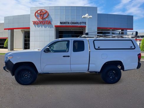 Used 2022 Toyota Tacoma SR image 7