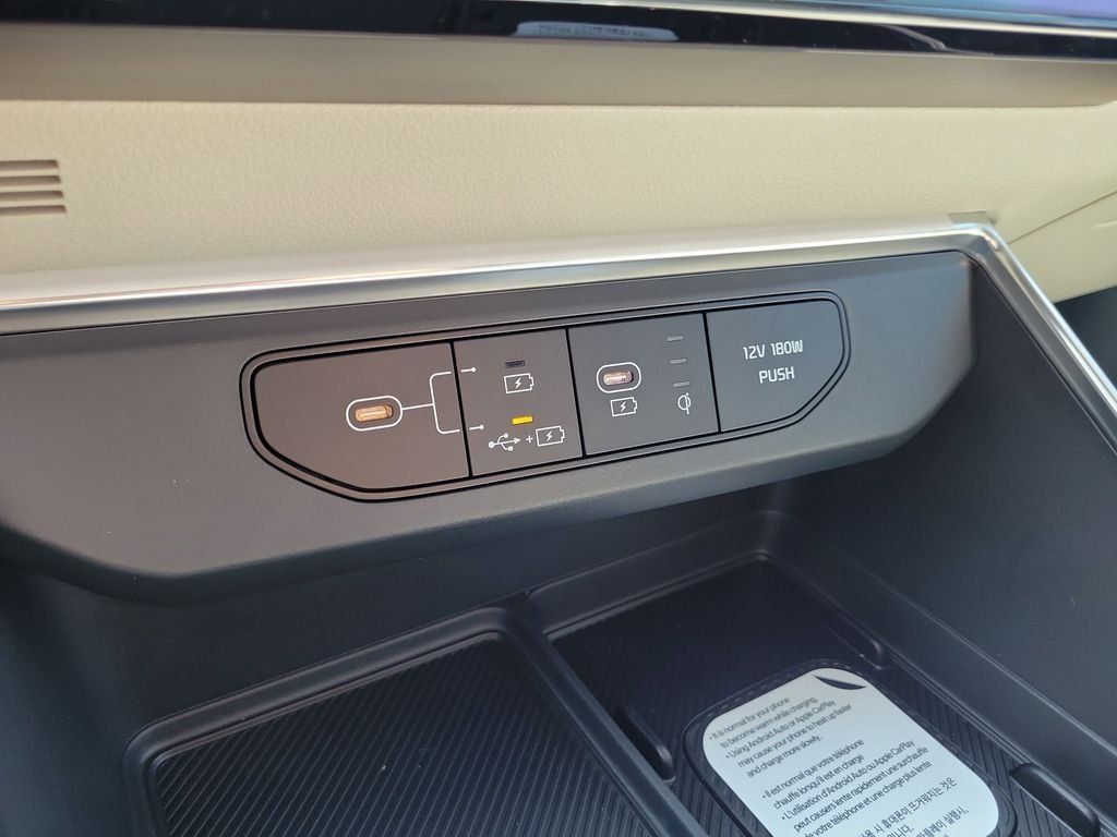 New 2026 Kia Carnival SX Prestige FWD image 35
