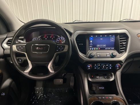 Certified 2023 GMC Acadia SLE w/ Driver Convenience Package image 14