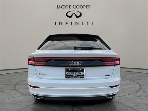 Used 2022 Audi Q8 Premium Plus w/ Premium Plus Package image 4