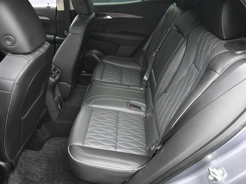 Used 2022 Buick Envision Avenir w/ Safety Package AWD/4WD image 14