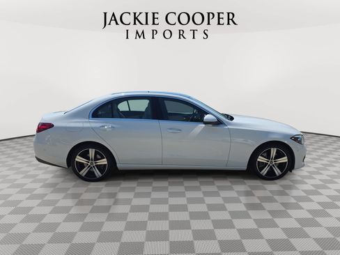 Used 2025 Mercedes-Benz C 300 Sedan image 4
