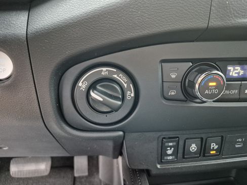 Certified 2022 Nissan Frontier PRO-4X w/ Pro-4X Premium Package AWD/4WD image 29