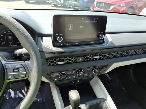 Used 2023 Honda Accord EX image 10
