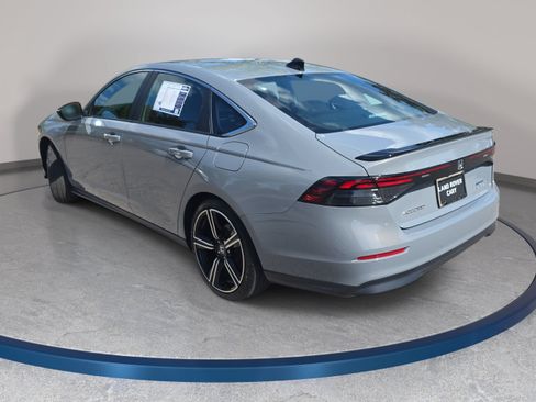 Used 2024 Honda Accord Sport image 7