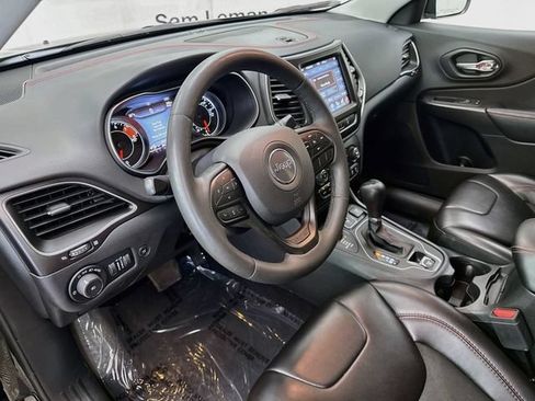 Used 2021 Jeep Cherokee Trailhawk w/ Comfort/Convenience Group AWD/4WD image 9