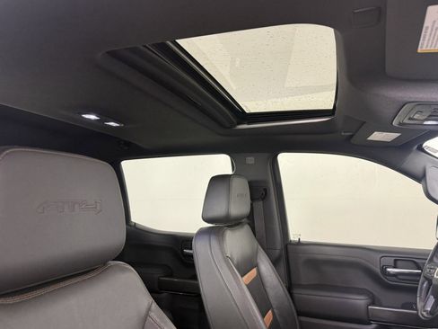 Used 2020 GMC Sierra 1500 AT4 w/ AT4 Premium Package image 13
