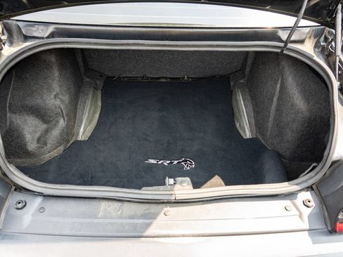 Used 2015 Dodge Challenger SRT Hellcat RWD image 9