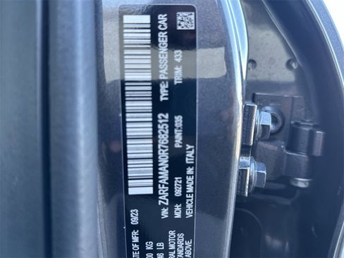 Used 2024 Alfa Romeo Giulia Sprint image 39