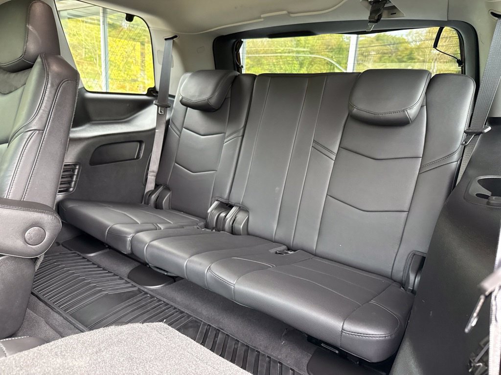 Used 2018 Cadillac Escalade Luxury AWD/4WD image 25