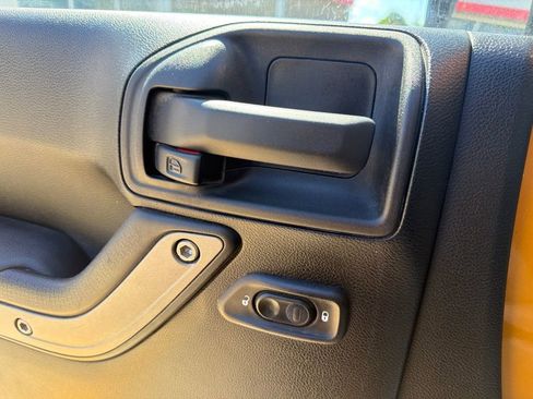 Used 2014 Jeep Wrangler Sport AWD/4WD image 12