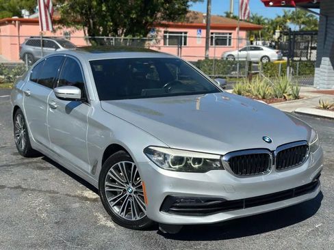 Used 2018 BMW 530i w/ Premium Package image 3