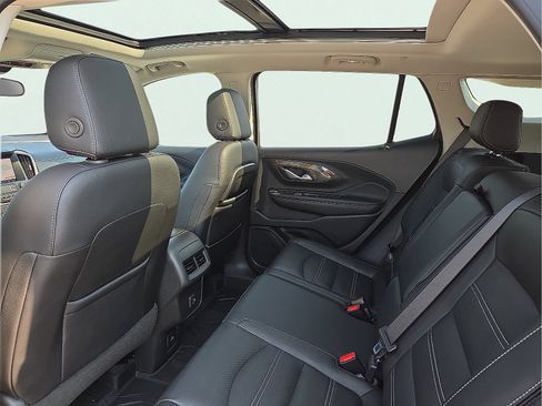 Used 2022 GMC Terrain Denali w/ LPO, Floor Liner Package AWD/4WD image 10