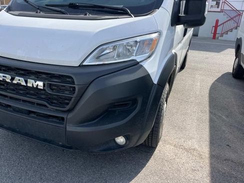 Used 2025 RAM ProMaster 2500 w/ Convenience Group FWD image 8