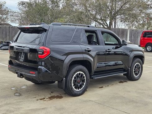 Used 2025 Toyota 4Runner TRD Off-Road Premium image 5