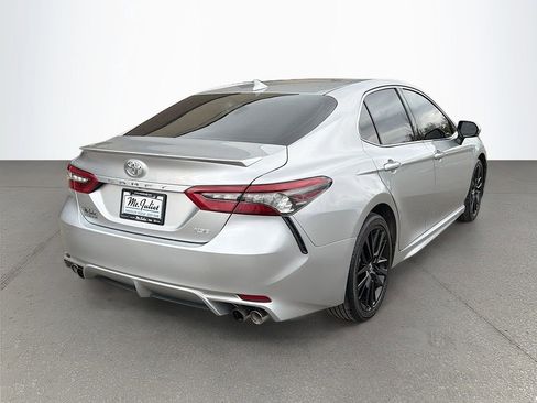 Used 2023 Toyota Camry XSE image 4