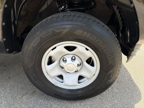 Used 2023 Toyota Tacoma SR image 11