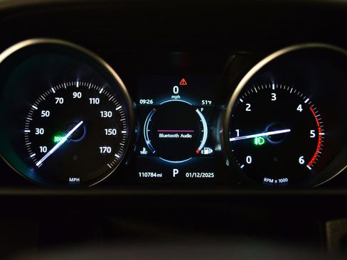 Used 2016 Land Rover Range Rover Sport HSE image 14