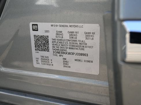 Used 2023 Chevrolet Traverse Premier FWD image 30
