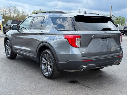 Used 2024 Ford Explorer XLT w/ Equipment Group 202A AWD/4WD image 6