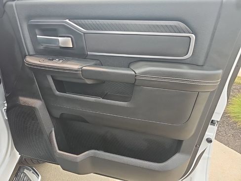 Certified 2026 RAM 2500 Big Horn AWD/4WD image 24