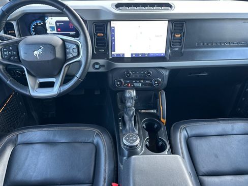 Used 2023 Ford Bronco Badlands image 15