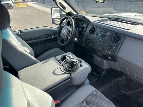 Used 2015 Ford F250 XL w/ Power Equipment Group image 7