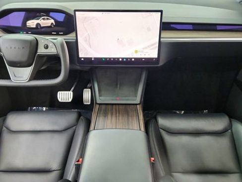Used 2023 Tesla Model X image 18