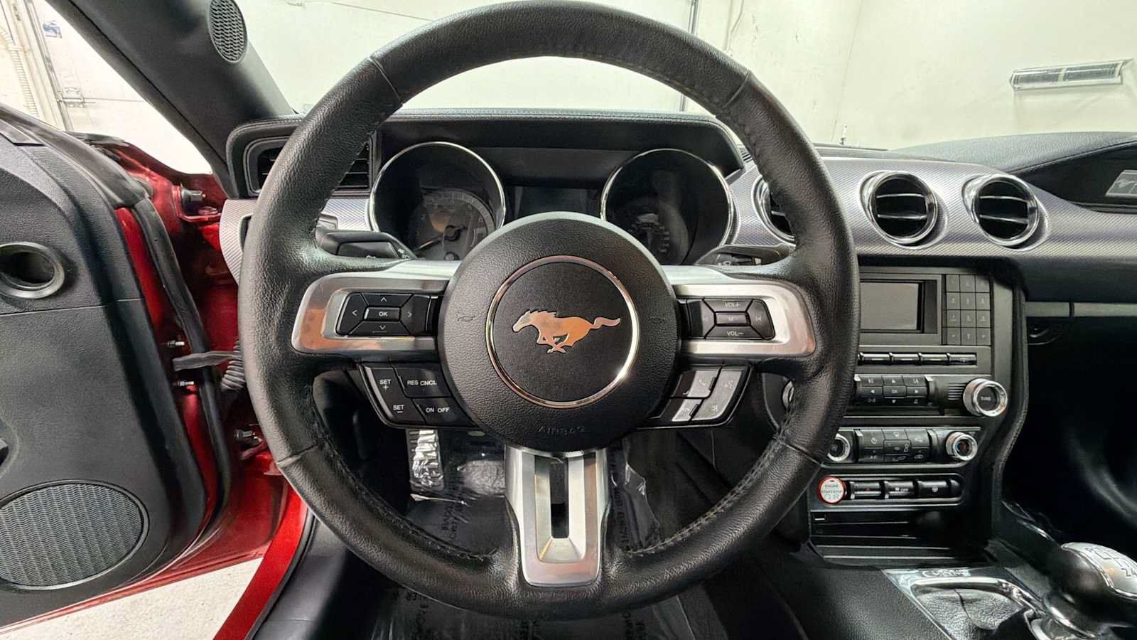 Used 2016 Ford Mustang Coupe RWD image 16